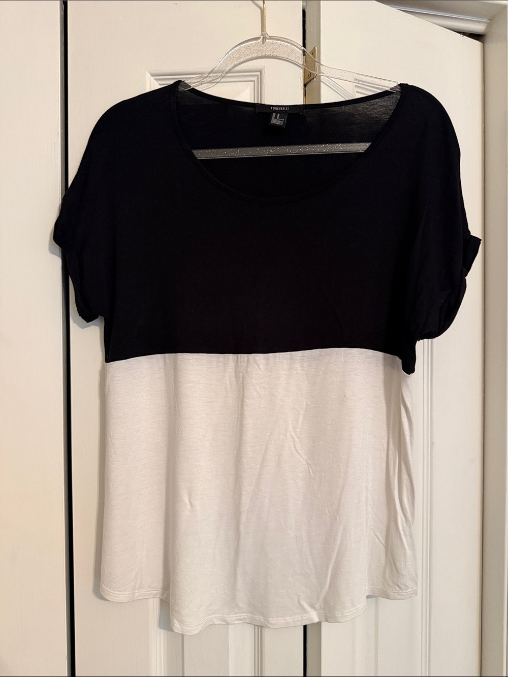 Forever 21 Black and White Short Sleeve Colorblock Top